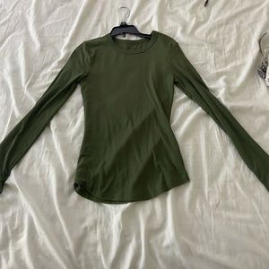 NO BOUNDARIES FITTED NAVY GREEN LONG-SLEEVED TOP